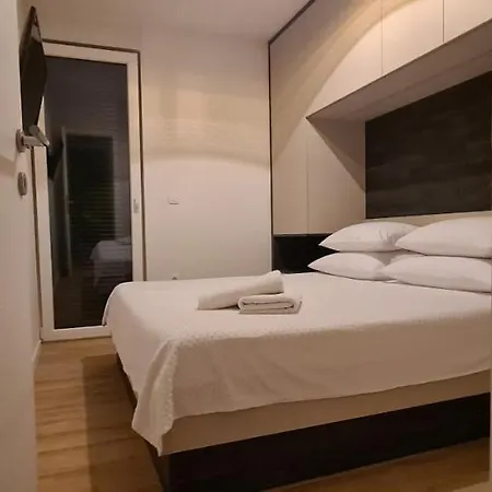 アパート Penthouse Marcelina In