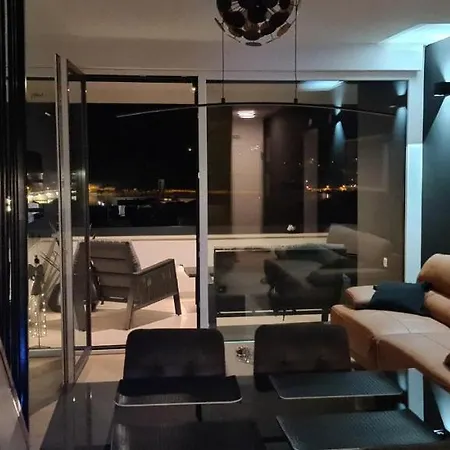 Penthouse Marcelina In * טרוגיר